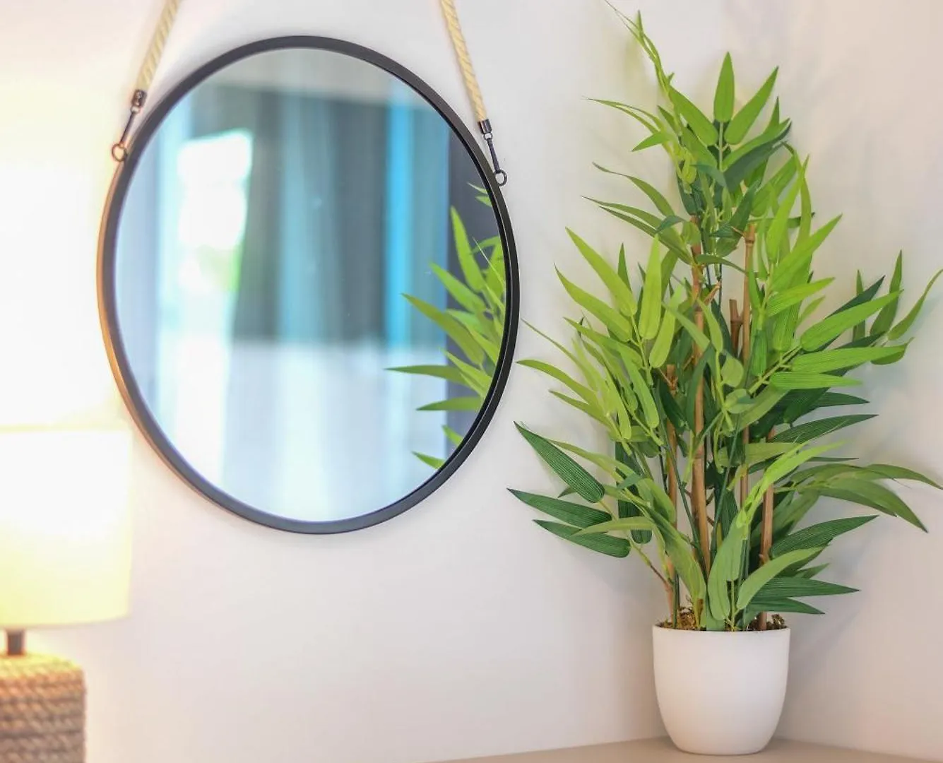 ספליט Beachfront Apartment With Private Garage And Amazing Balcony With Seaview קרואטיה