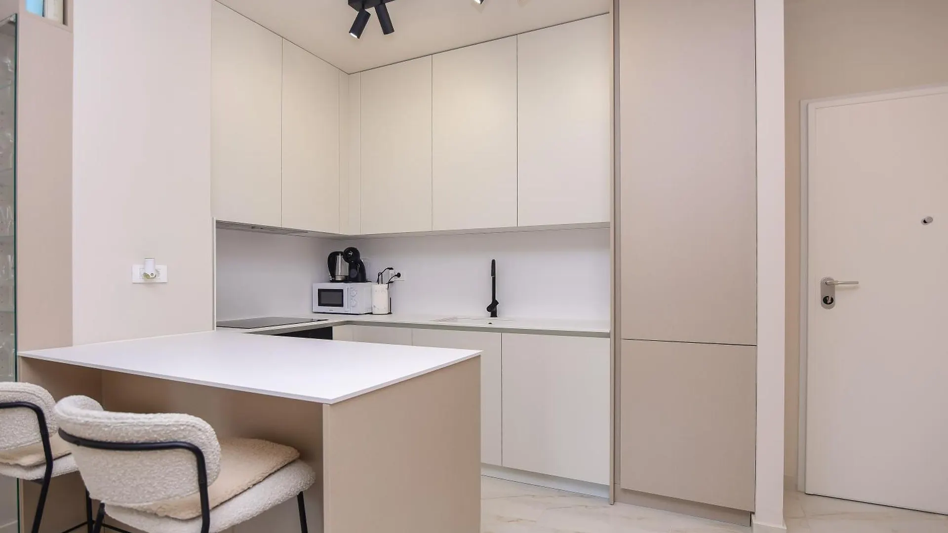 ספליט Beachfront Apartment With Private Garage And Amazing Balcony With Seaview 0*,  קרואטיה
